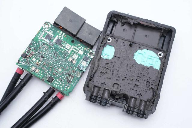 华为光伏逆变器，华为的光伏逆变器受不受禁令（拆解华为450W智能光伏优化器带你有全新了解）