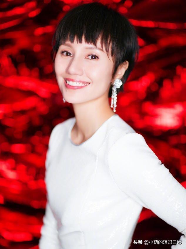 女生卷发适合什么发型，女生卷发适合什么发型图片（这5种“短烫发”更适合你）