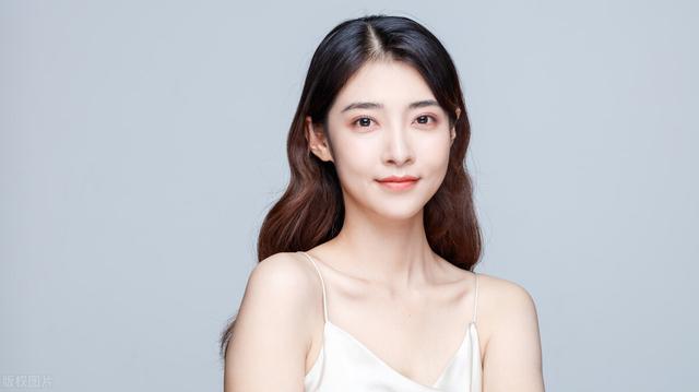 女生的八种女神气质，30个简单小习惯让你成为优雅女人