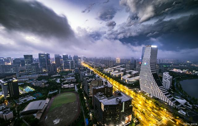 四川省成都市天府新区属于哪个区，天府新区在成都哪个区（网传成都天府新区被踢出主城区）