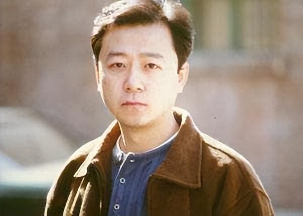 郭涛谈婚姻状况，郭涛：娶小17岁圈外妻子