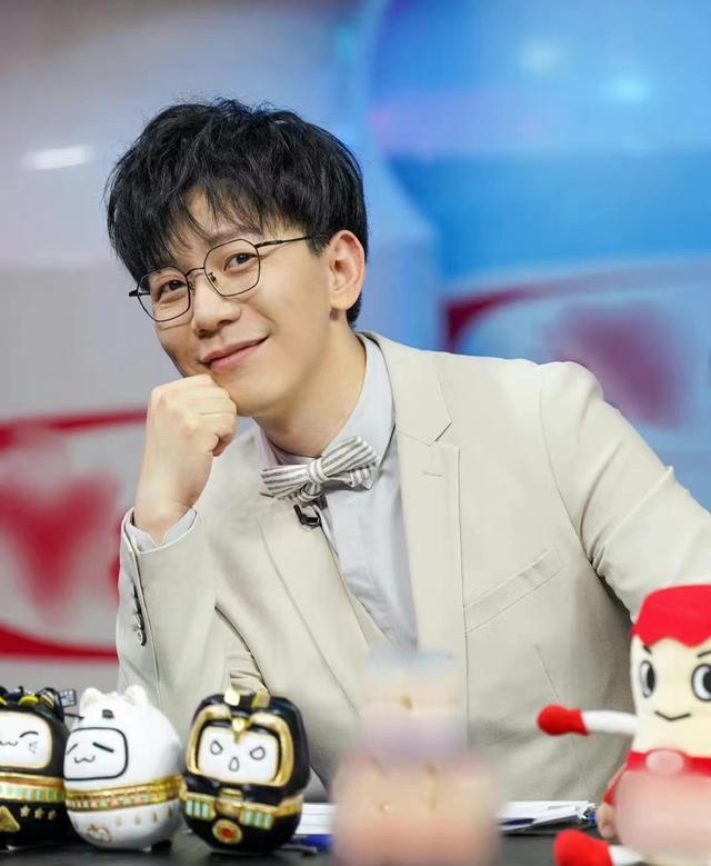 陈铭老婆个人资料简介，非诚勿扰陈铭简介（41岁博士老婆高龄产子）