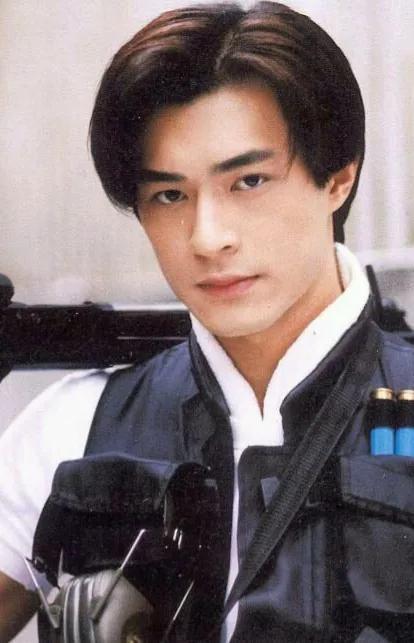 徐濠萦的店，徐濠萦的店全部倒闭还欠钱（她为什么嫁给了丁子高）