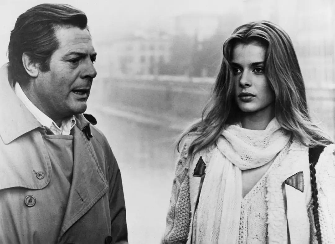 五,《你不要走》