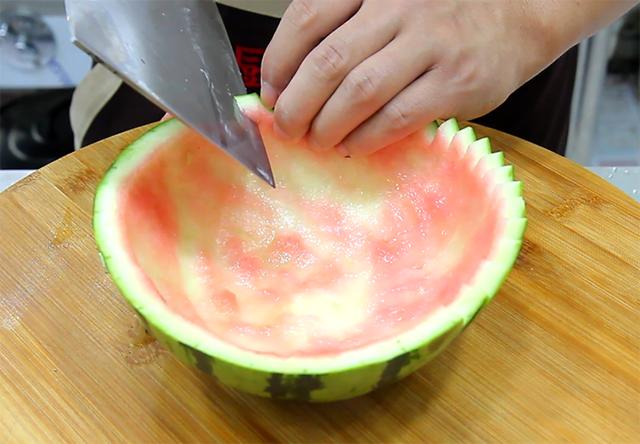 立秋吃什么传统食物，立秋吃什么传统食（老人说“立秋吃4宝）