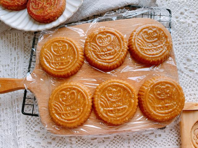 艾叶和艾草一样吗，干艾叶和湿艾叶功效一样吗（哪一种是你心中最好的味道）