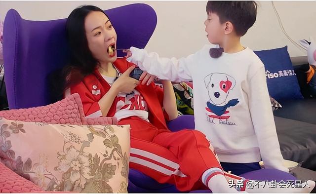 妈妈是超人第一季，姨母心是个什么意思（《妈妈是超人》9位萌娃现状）