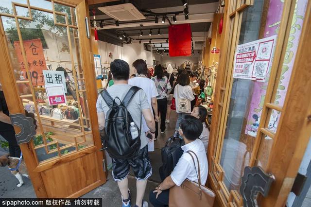 北京晚上哪里好玩，北京晚上通宵有啥好玩的地儿（去京城这4个地方花样夜游）