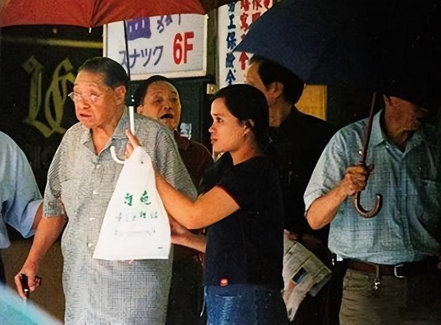 雷洛探长真实原型人物是谁，雷洛探长是什么职位（香港探长吕乐：纵横黑白两道）