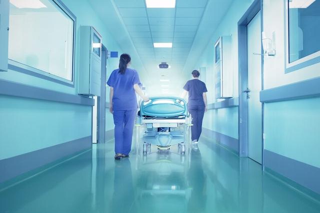 人要死的前三天的征兆，人临死前的几个征兆（多花点时间陪伴吧）