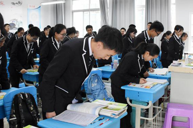 2022年高考全面禁止复读，2022年全面取消高考复读是真的吗（高考失利的学生还有机会吗）