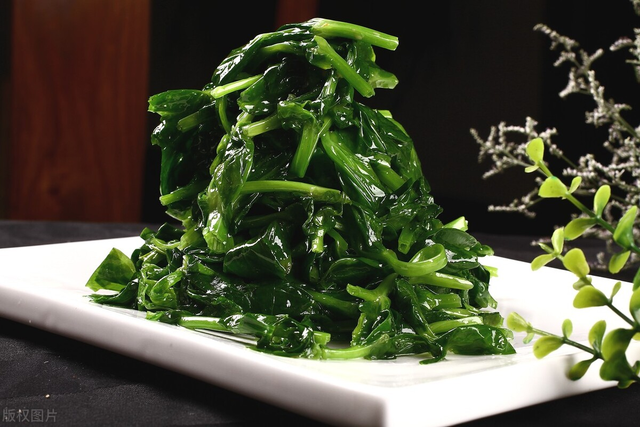 菠菜最好吃的15种做法，分享3种不同做法