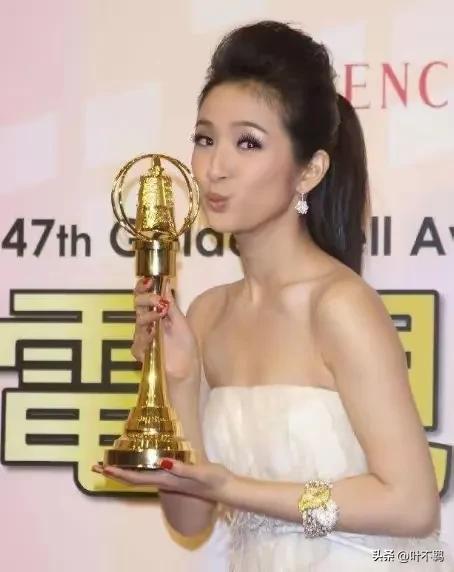 林依晨演的电视剧，林依晨和刘烨一起演的电视剧叫什么名字（林依晨：为了孩子备孕七年）