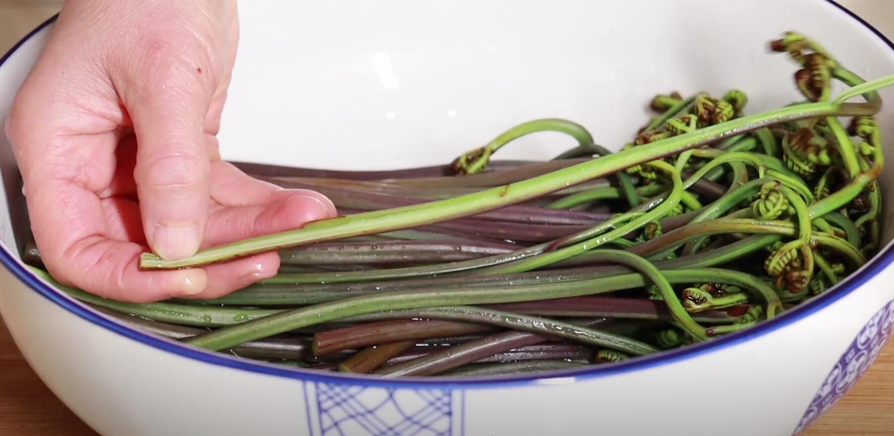 护肝第一名的野菜，养肝护肝第一名（藏在草丛中的“护肝猛将”）