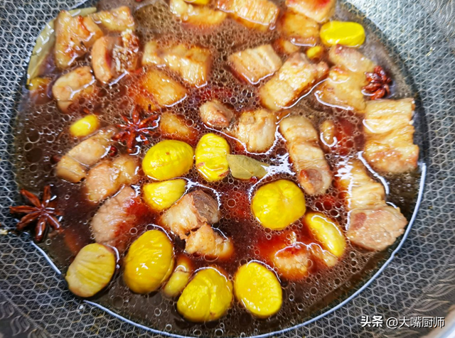 煮猪肉的方法和配料，煮猪肉用什么佐料（不管炖猪肉还是啥肉）