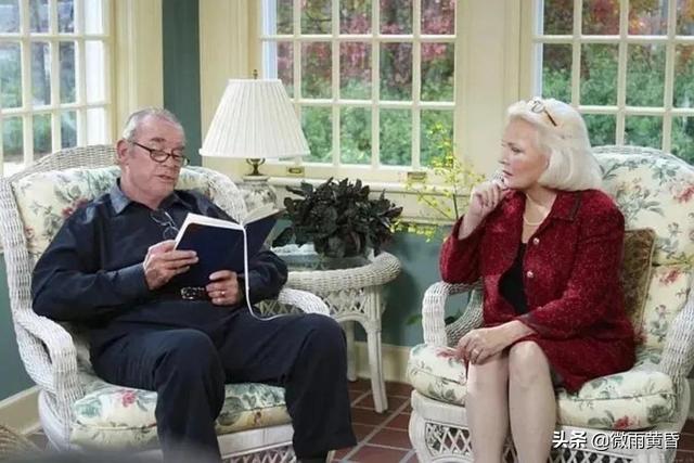 恋恋笔记本剧情，恋恋笔记本 剧情（看了感觉荡气回肠的纯爱电影——《恋恋笔记本》）