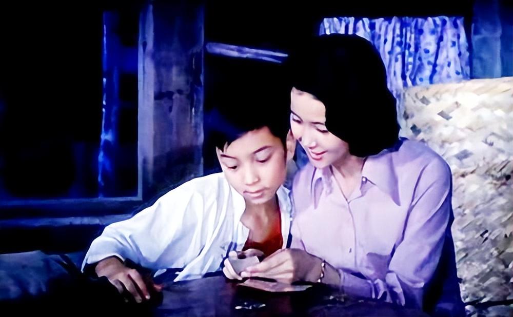 贾乃亮个人资料简介，贾乃亮个人资料介绍（李小璐的母亲张伟欣）