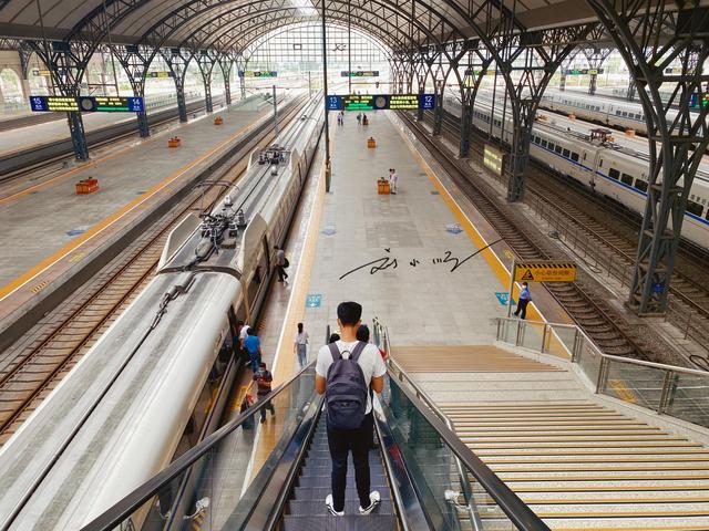 武汉是省会吗，武汉是省会城市还是直辖市（却被称为“散装城市”）