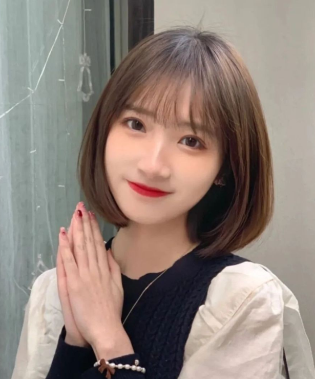 头发染白色怎么染，头发染白色怎么染好看（试试这3种颜色、5款发型更减龄）