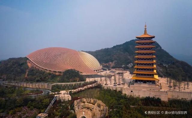 南京舍利子,南京舍利子寺廟(40億打造的深坑宮殿)