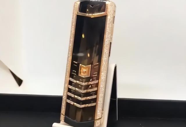 世界最贵的手机，世界最贵的手机品牌排行榜（看来iPhone真便宜）