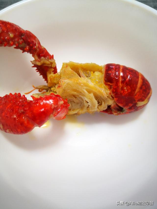 煮小龙虾的方法和教程，如何煮小龙虾好吃又简单（从挑到煮超详细分享）