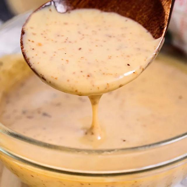 凯撒酱什么味道，凯撒酱是什么味道（美国超市常见的10种沙拉酱）