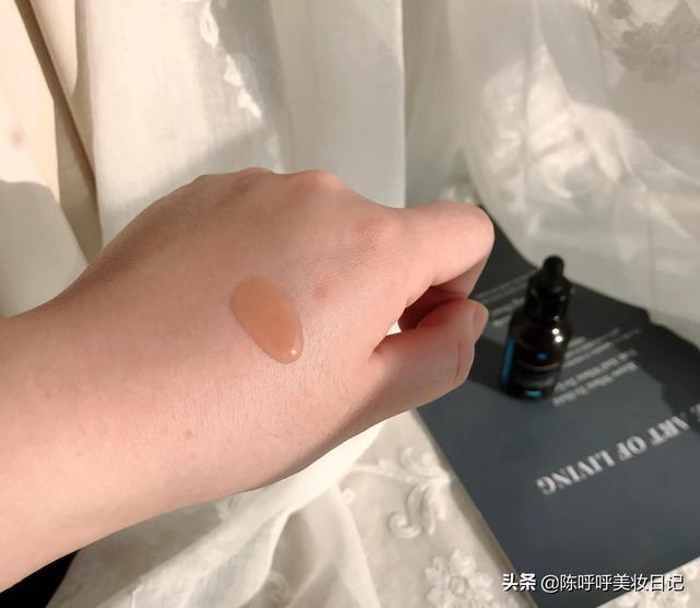 男人精华液粘稠好还是稀一点好，精华液是粘稠的好还是稀的好（精华液使用四大误区）