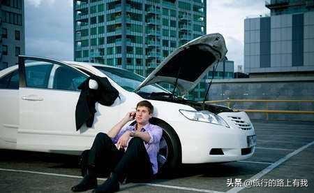 电子手刹怎么用，奔驰e300电子手刹怎么用（为什么日系车却很少用）