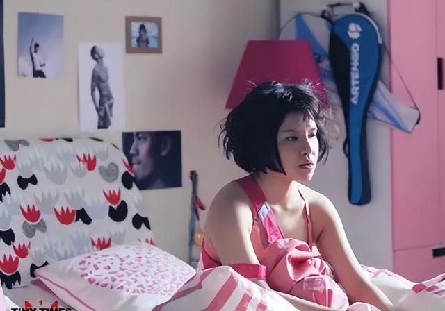 hold姐素颜，lisa素颜丑照（台湾演员Hold姐谢依霖自己剪脐带）