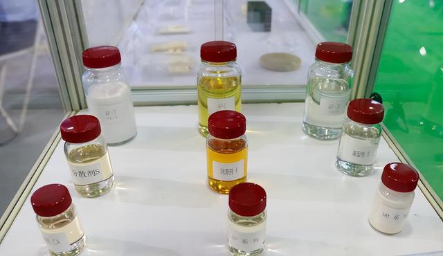 稀释剂是什么东西，油漆稀释剂种类有哪些（分散剂——让陶瓷浆料“聚少离多”）