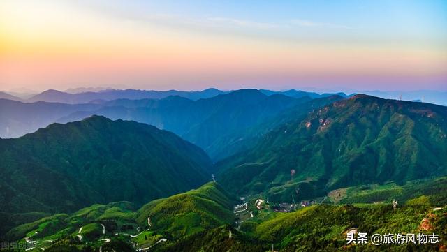 浙江第一高峰在哪里，最高峰黄茅尖海拔1921米