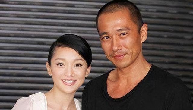 周迅的感情史大家都知道,所有的前男友都在娱乐圈占有一席之地,包括