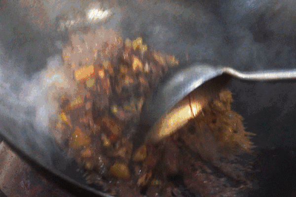 鸭子吃什么东西作为食物，吃鸭子和什么食物相克（中国人，怎么这么会吃鸭）