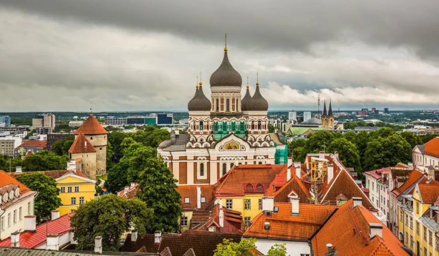 苏联解体成几个国家，前苏联解体后分成了哪几个国家（苏联解体后的15个国家）