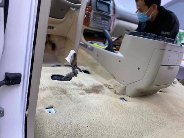 油压减震器，减震器原理图（搞来一辆“破烂不堪”的04年LC100）