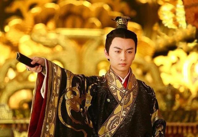 王莽是穿越者吗，王莽为什么被称为穿越者（“王莽”为什么被认为是个“穿越者”）