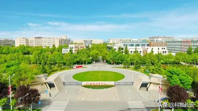 西安培华学院学费多少，西安外事学院专科专业有哪些（成就你的灿烂人生）