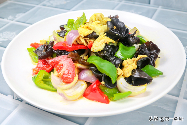 秋季吃什么菜好，秋季吃什么菜好呀（建议少吃猪肉和鱼肉）