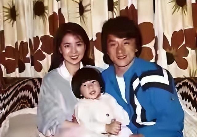 成龙以往荒唐事件，曾自爆多次嫖娼