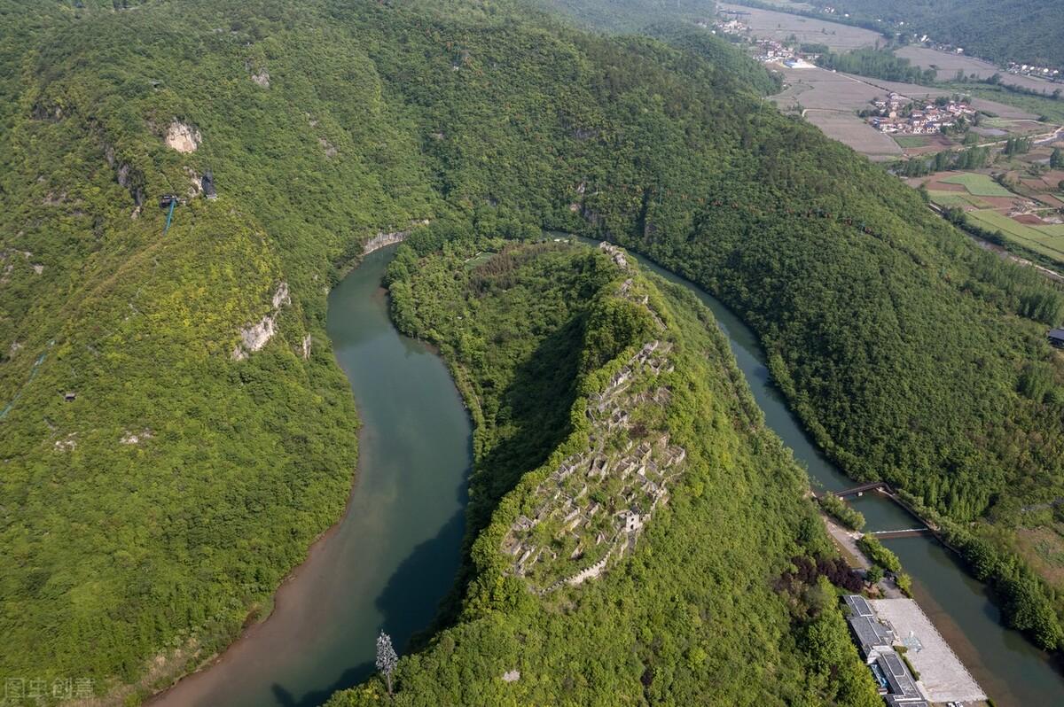 南漳春秋寨景区(湖北春秋寨风景区)