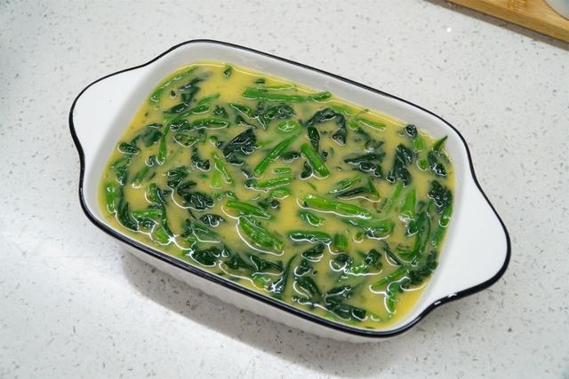 减脂蔬菜鸡蛋羹的家常做法，蒸成鸡蛋羹营养加倍