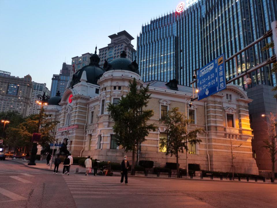 中山晚上哪里好玩，广东中山十景免费景点（大连行之中山广场：夜幕降临）