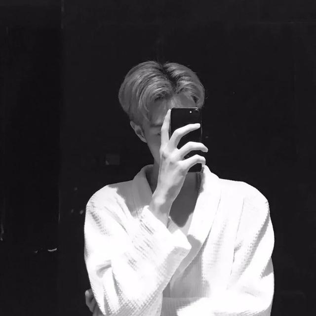 高级感男生头像，高级感拉满的男生头像微信（小众又高级的不露脸男生头像）