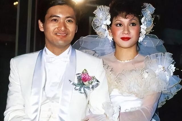 周润发的生活婚姻状况，周润发和余安安：离婚38年