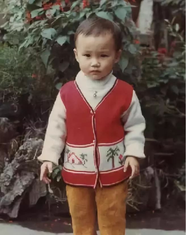 李宇春结婚了吗，李宇春结婚男方是谁（这些年李宇春都经历了些什么）