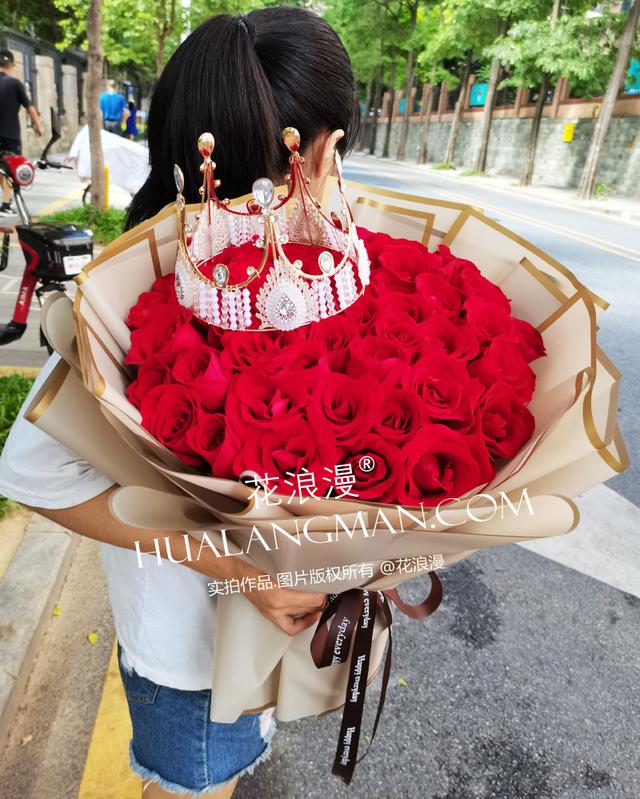 送表妹生日礼物祝福语，送表妹的生日礼物（生日送鲜花要注意的3件事）