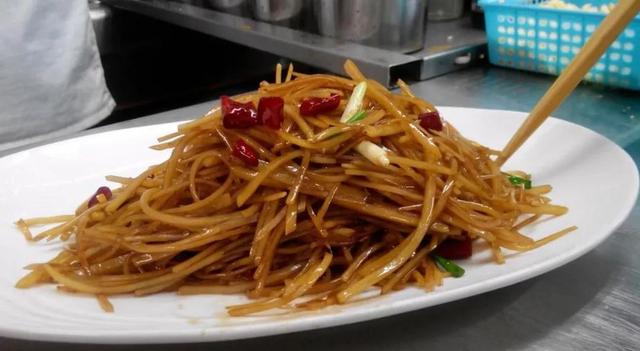 土豆菜最好吃的做法，土豆菜的各种做法（不管是孩子还是大人都喜欢）