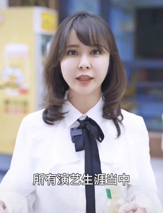 41岁杨若兮退圈后罕发声，模样大变认不出，嫁二婚演员当全职妈妈