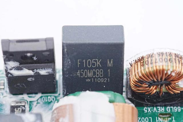 电脑适配器是什么，什么是适配器（拆解联想100W电源适配器看看用料）